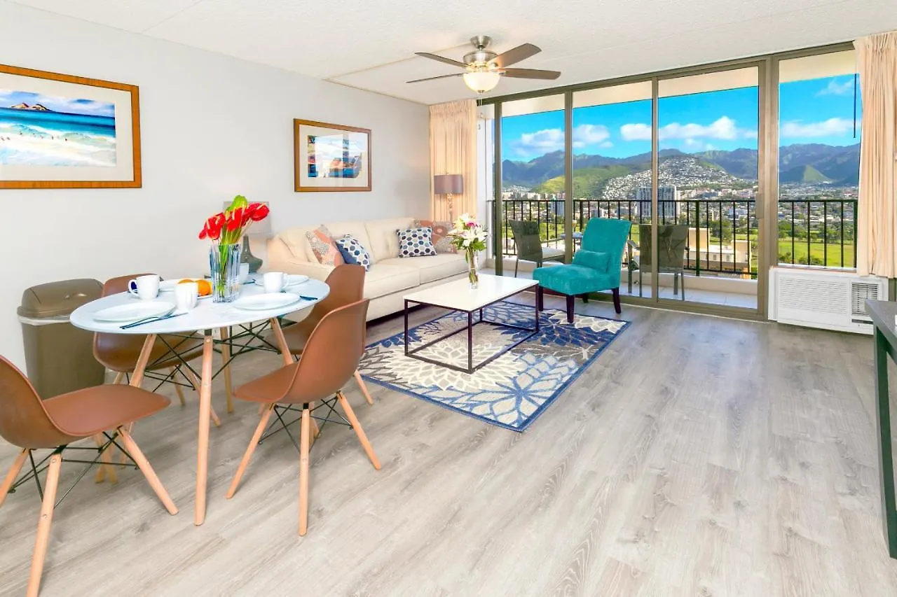Apartment Warm Aloha Vibes, Mountain Views, Short Walk To Beach, And Free Parking Honolulu