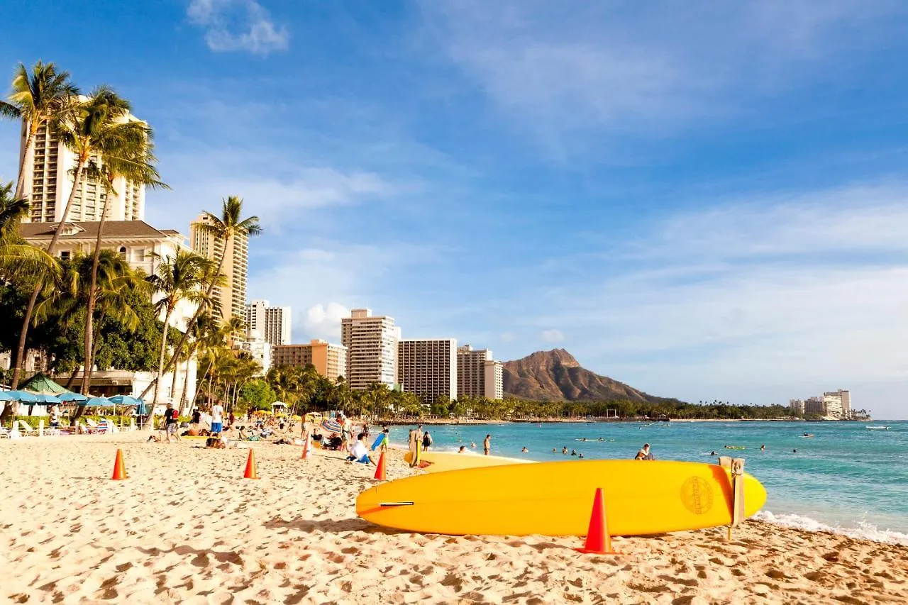 Warm Aloha Vibes, Mountain Views, Short Walk To Beach, And Free Parking Honolulu United States
